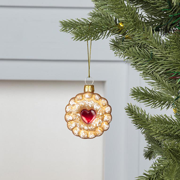 Iced Cookie with Heart Ornament