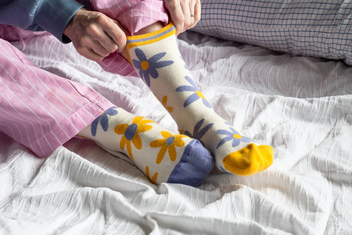 Women&#39;s Purple &amp; Yellow Flower Socks