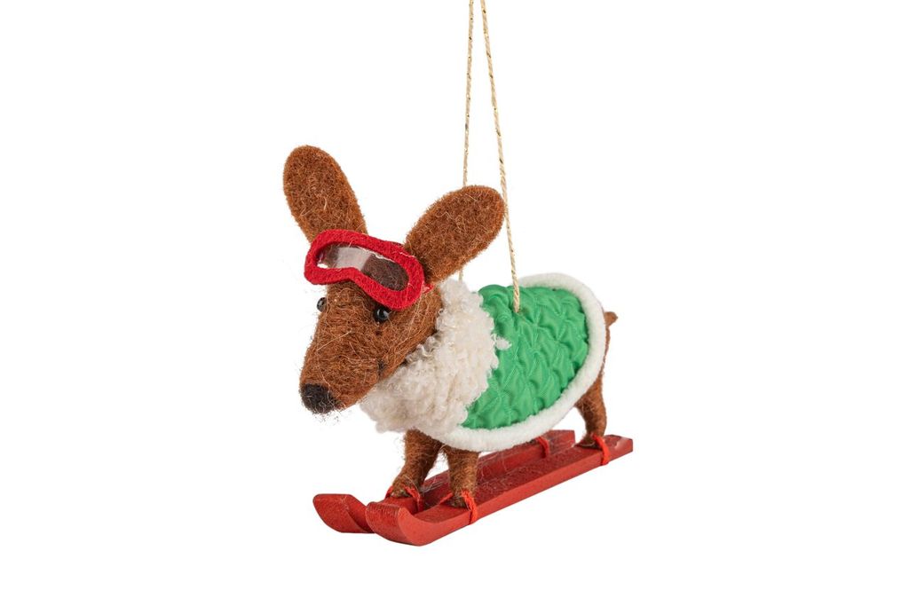 Felt dachshund on skis