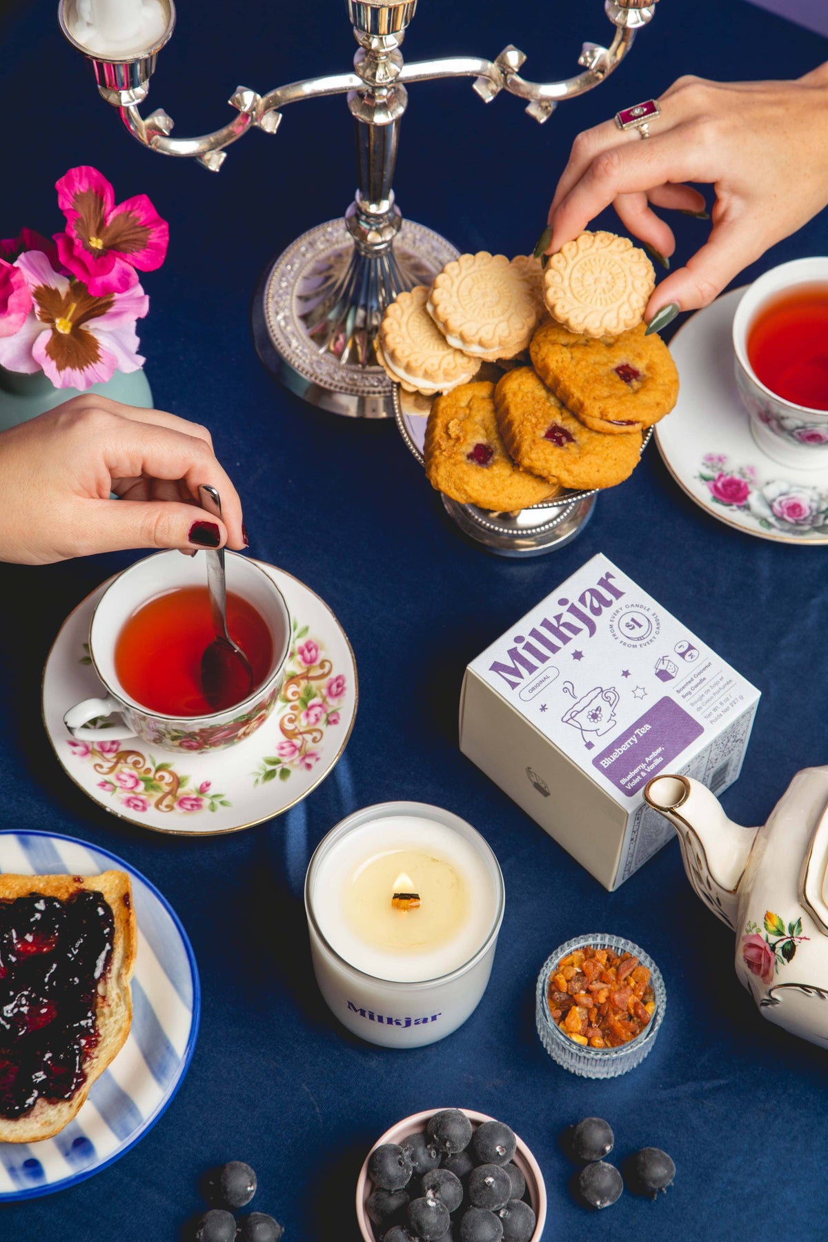 Blueberry Tea - Blueberry, Amber & Vanilla 8oz Candle