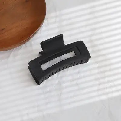 Matte Claw Hair Clip - Medium